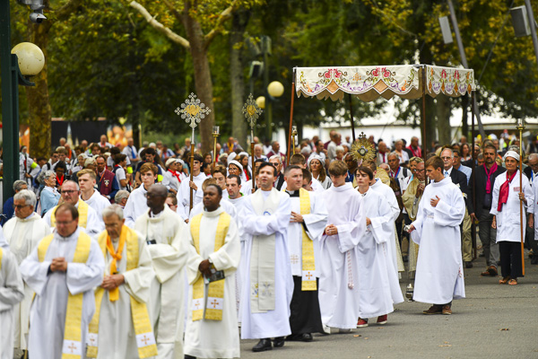 Procession eucharistique - Mercredi 2 octobre 2024